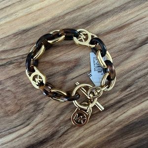 BNWT, Michael Kors toggle bracelet